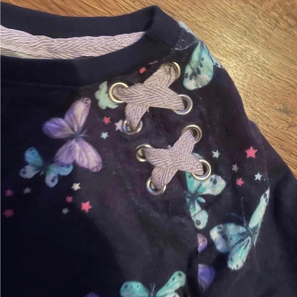 Girls butterfly sweatshirt size 4 fall winter